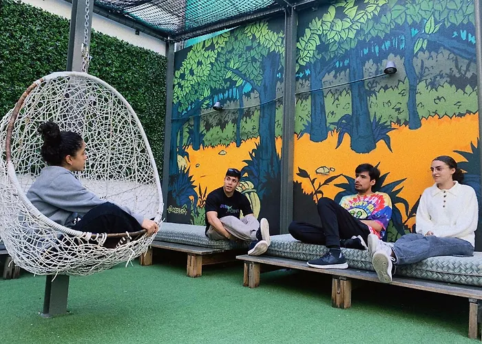 Wot Lisbon PatioHostel