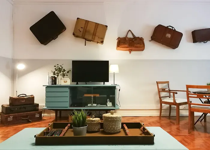 Castilho 63 & SuitesHostel